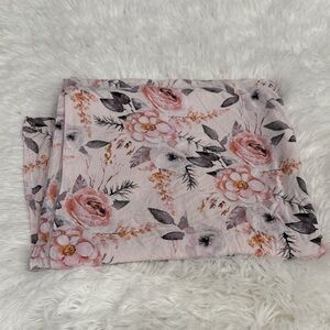 Floral Pink and Gray Blankwt